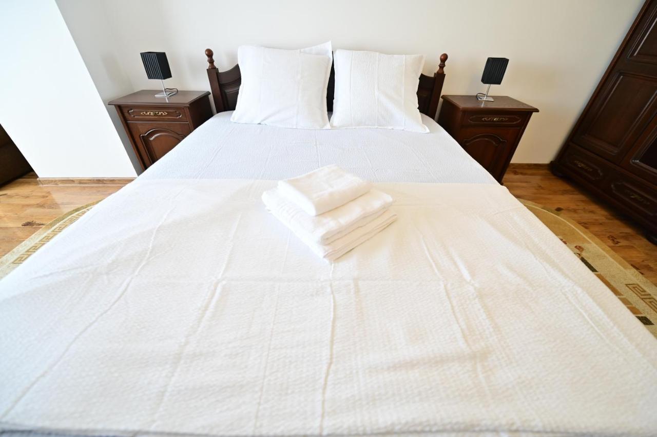 Vacation Apartment With Free Parking Sibiu Exterior foto